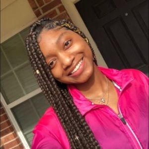 Meet your Posher, Haylee